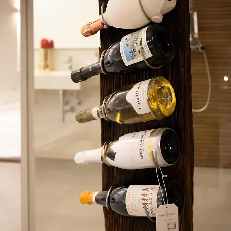 Tropicana Suite - Adults Only-2